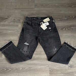 a.n.a Women's Black Straight Leg High-Rise Jeans